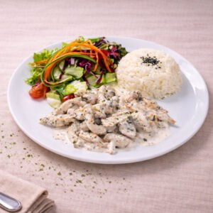 Kremalı Dağ Kekikli Tavuk